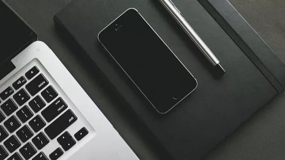 IT Ausstattung nach Wunsch bei colenio